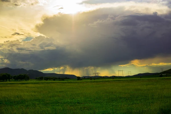 Fantastisk Natur Visa Med Molnig Himmel Bakgrund — Stockfoto