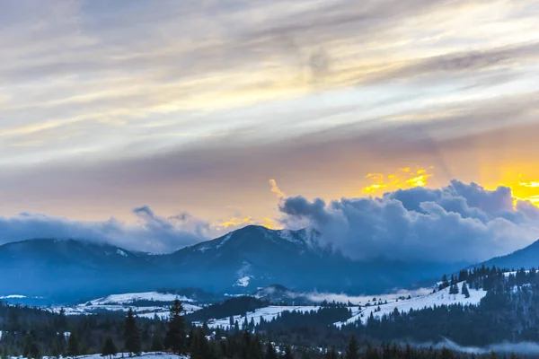 Increíble Vista Naturaleza Con Fondo Cielo Nublado — Foto de Stock