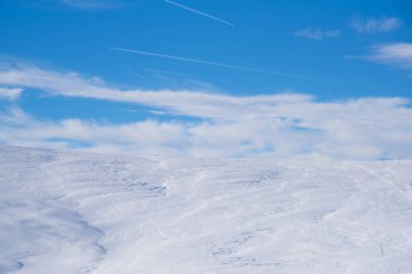 Bulutlu gökyüzü arka plan şaşırtıcı doğa manzaralı