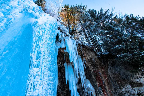 Enormes Ciclos Frios Fundo Natureza — Fotografia de Stock