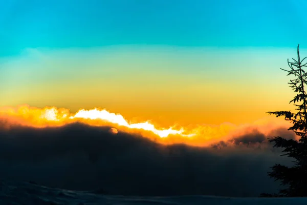 Increíble Vista Naturaleza Con Fondo Cielo Nublado — Foto de Stock