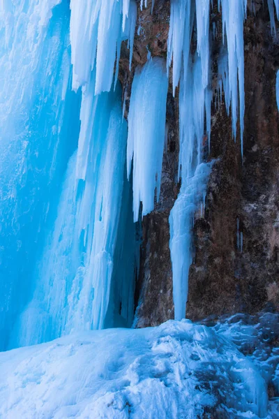 Huge Cold Icicles Nature Background — Stock Photo, Image