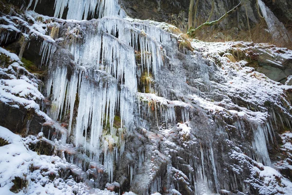 Τεράστια Κρύο Icicles Φόντο Φύση — Φωτογραφία Αρχείου