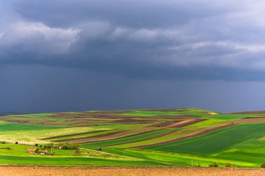 Bulutlu gökyüzü arka plan şaşırtıcı doğa manzaralı