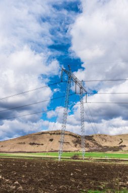 Bulutlu gökyüzü arka plan şaşırtıcı doğa manzaralı