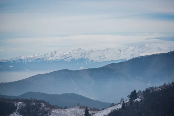 Incredibile Vista Sulle Montagne Coperta Neve Soffice — Foto Stock