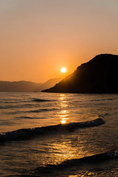 Bunte Erstaunliche Sonnenuntergang Auf Ganz Meer Hintergrund — Stockfoto