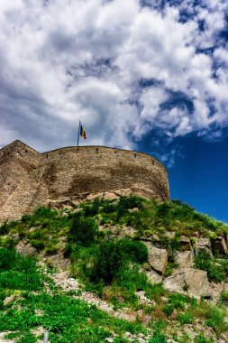 Eski Deva kalesi, kale