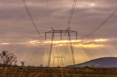 Bulutlu gökyüzü arka plan şaşırtıcı doğa manzaralı
