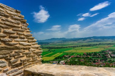 Eski Deva kalesi, kale