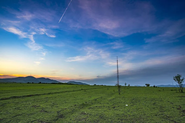 Vista Incrível Natureza Com Fundo Céu Nublado — Fotografia de Stock