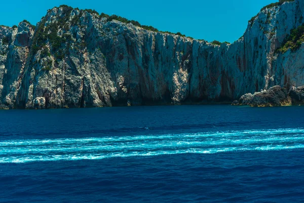 Pintoresca Vista Mar Rocas Cielo Azul — Foto de Stock