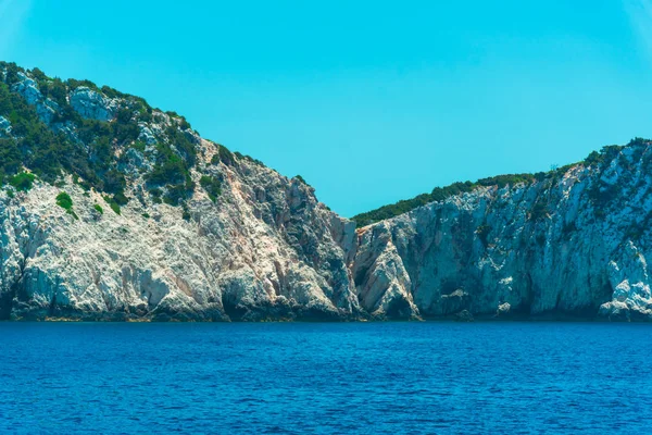 Pintoresca Vista Mar Rocas Cielo Azul — Foto de Stock