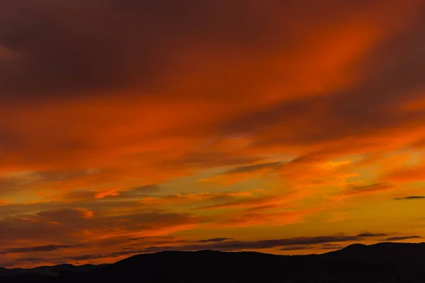 Arancio Colorato Tramonto Cielo Sopra Colline — Foto Stock