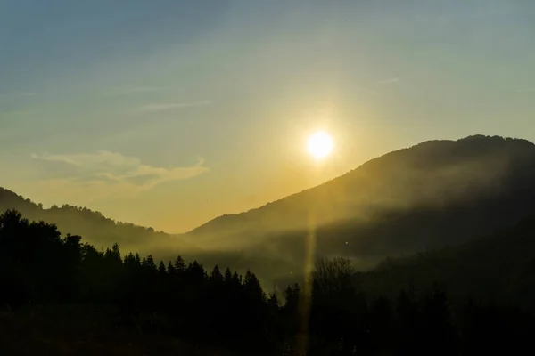 Vista Fascinante Montanha Natureza Com Vegetação — Fotografia de Stock