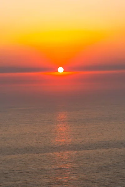 Bunte Erstaunliche Sonnenuntergang Auf Ganz Meer Hintergrund — Stockfoto