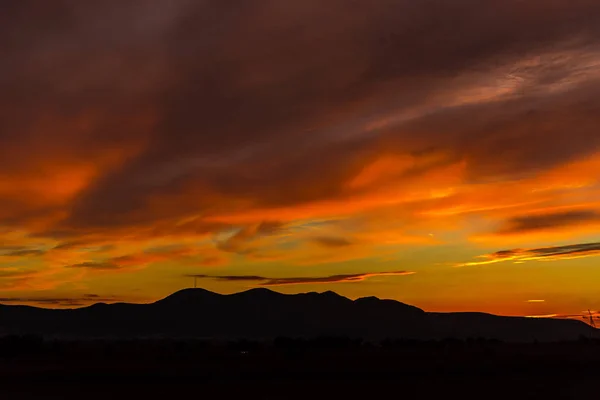 Orange Colored Sunset Sky Hills — Stock Photo, Image