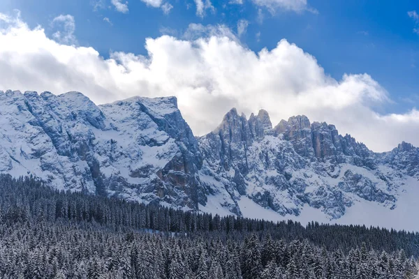 Incredibile Vista Sulle Montagne Coperta Neve Soffice — Foto Stock