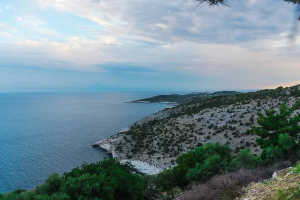 魅力的な自然の青い海の景色 — ストック写真