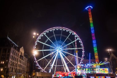 gece şehrin tekerleği 