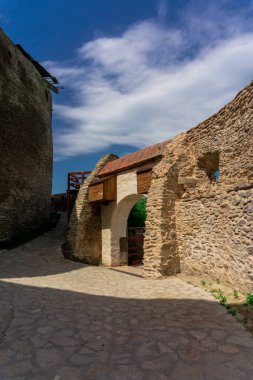 Eski Deva kalesi, kale