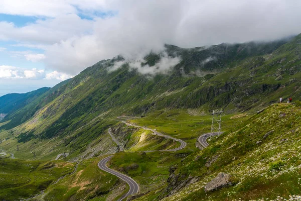 Fascinante Vista Montaña Naturaleza Con Vegetación Cielo Azul Nublado — Foto de Stock