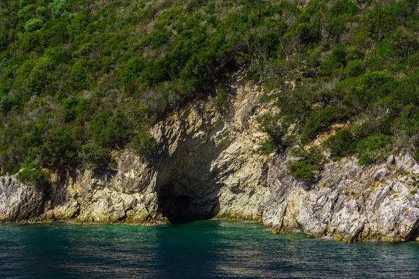 Fascinante Vista Naturaleza Montaña Con Vegetación Túnel —  Fotos de Stock