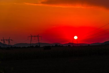Bulutlu gökyüzü arka plan şaşırtıcı doğa manzaralı