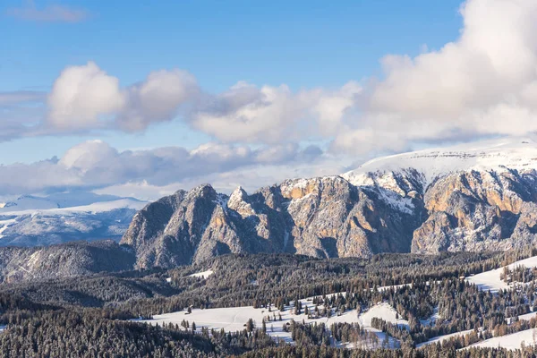 Incroyable Vue Sur Montagne Couverte Neige Duveteuse — Photo