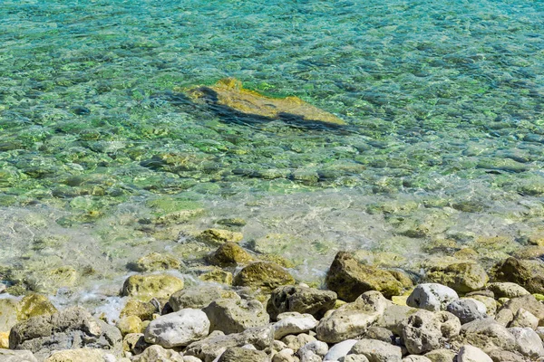 Захватывающий Вид Природу Голубой Лагуной Зеленью — стоковое фото