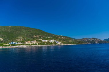 Büyüleyici doğa dağ manzaralı yeşillik ile