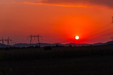 Bulutlu gökyüzü arka plan şaşırtıcı doğa manzaralı