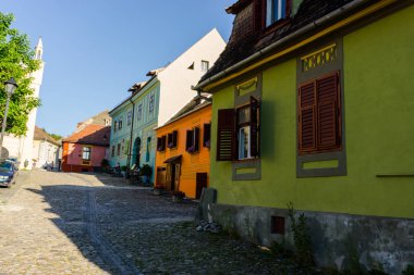 Transilvanya Sighisoara şehir görünümü ortasında Amazing ortaçağ kenti