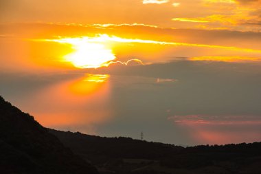 gün batımı ile güzel doğa manzara 