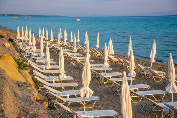 Krzesła Plażowe Nad Morzem — Zdjęcie stockowe