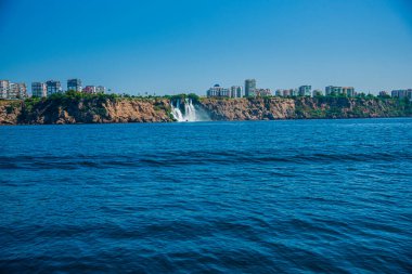 Kaliforniya 'daki Niagara Şelalesi manzarası