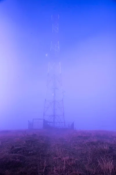 Hög Spänning Power Tower Himlen Bakgrund — Stockfoto