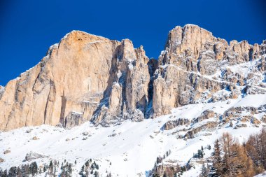 Dolomitler, İtalya 'da kış manzarası