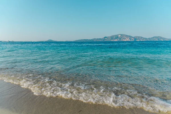 Prachtige Zee Blauwe Lucht — Stockfoto