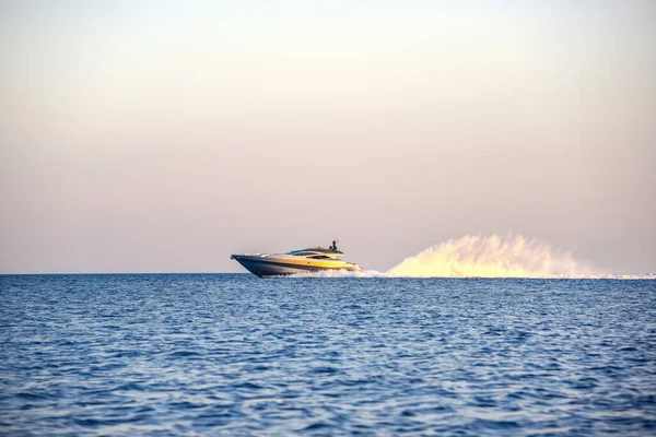 Boot Auf Dem Meer Griechenland — Stockfoto