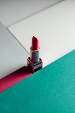 modern renkli geometrik arka plan, kozmetik ve güzellik ürünleri ruj