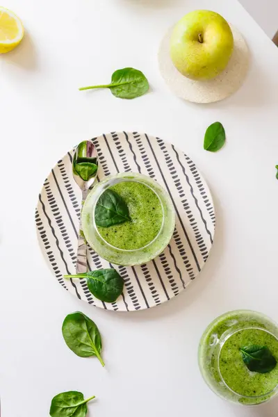Frullato verde sano. Superfood — Foto Stock