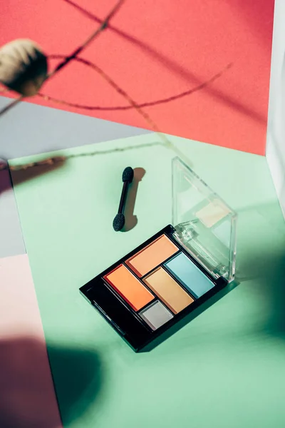 Eyeshadow set, in pastel pink and light blue tones — Stock Photo, Image