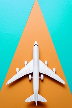  jet uçak seyahat konsepti, minimal sanat, renkli backgroun