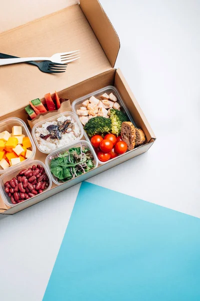 Egészséges étel ebéd doboz, minimális koncepció élelmiszer-munka. Kiegyensúlyozott Stock Kép