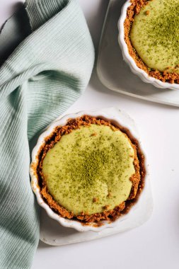 Ev yapımı matcha cheesecake