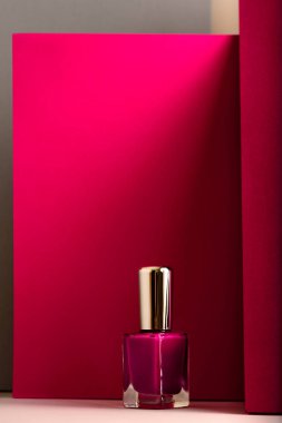 oje şişesi ve modern doku arka plan. 