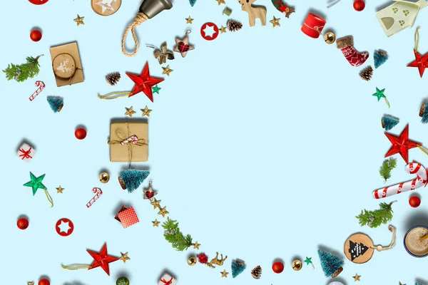 Julkollektion element, presenter och dekorativa prydnader på — Stockfoto