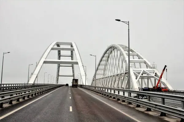 Arched Ceiling Krymskogo Bridge — Stock Photo, Image