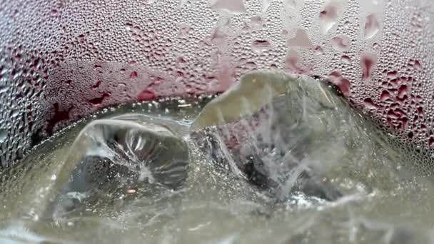 Abstracte Schoonheid Drankje Details Extreme Close Iced Pruim Sap Frisdrank — Stockvideo